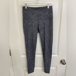 NWOT - PRANA Chakara™ 7/8 Legging - size Small